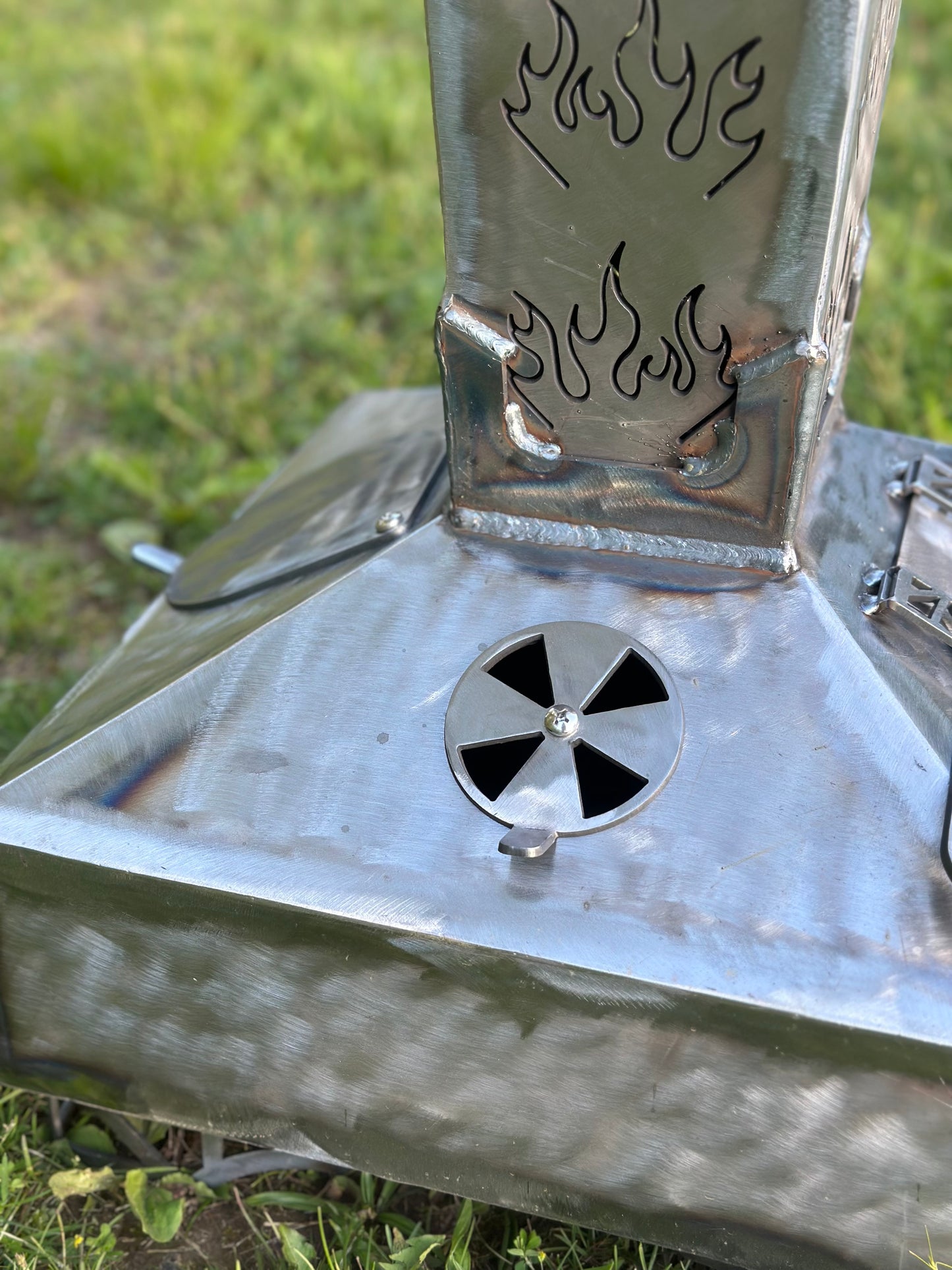 π₯ Harley-Davidson Skeleton Rider Smudge Pot β 4β Tall | Flame-Adorned | 10 Gauge Steel